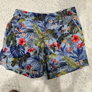 Tommy Bahama Disney Jungle Jubilee 100% Linen blue Floral Shorts M